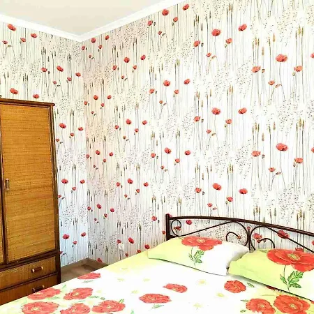 In Deribasovskaya Apartment