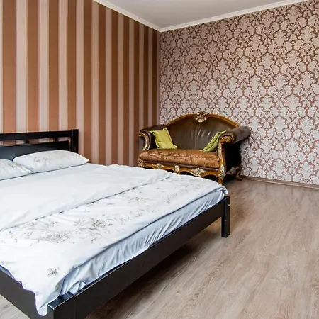 In Deribasovskaya * Odesa